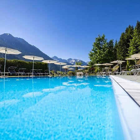 קליינארל Wellness-Aparthotel Montana מראה חיצוני תמונה
